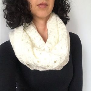 Infinity scarf